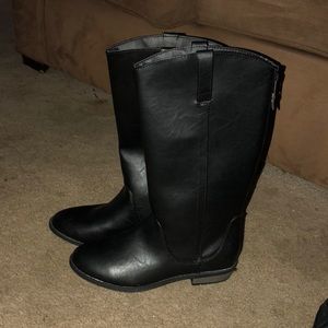 Girls riding boots